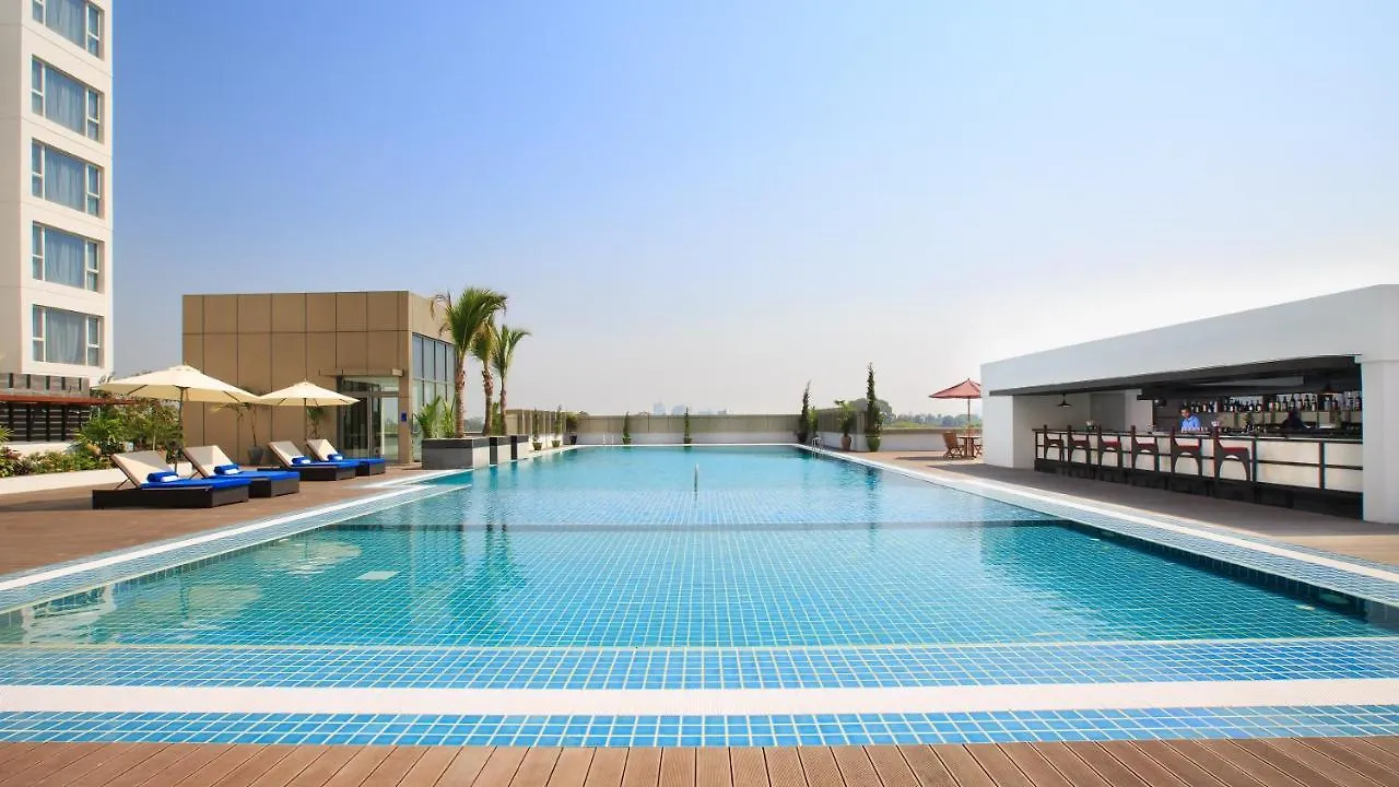 Novotel Yangon Max Ξενοδοχείο