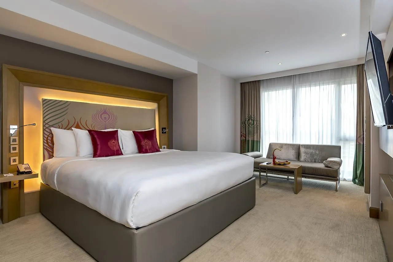 Novotel Yangon Max