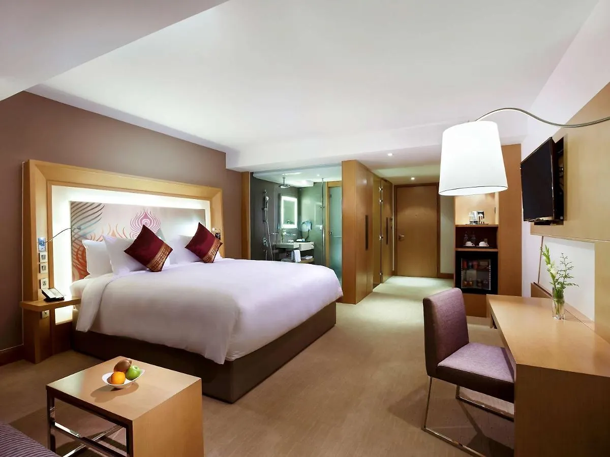 Novotel Yangon Max 5*,