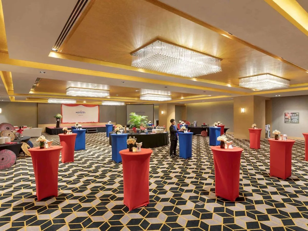 Hotel Novotel Yangon Max